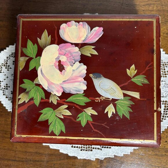 Vintage Occupied Japan lacquer trinket box - Picture 1 of 10